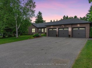 35 Hawthorne Rd, Mono, ON L9W6G6