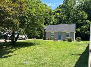 13401 N Blakely Ln, Louisville, KY 40272
