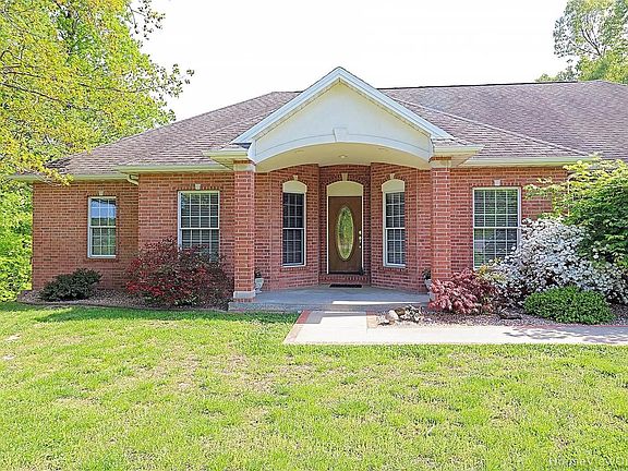 2nd image of 890 Eagle Point Cir