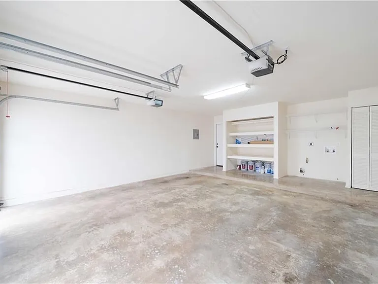 2515 Berkett Dr — Photo 21