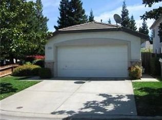 8776 Noble Fir Ln, Elk Grove, CA 95758