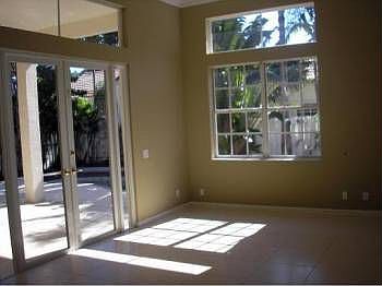 3rd image of 662 Lake Blvd