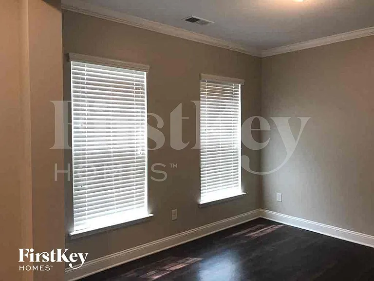4908 Wilcrest Ct — Photo 3