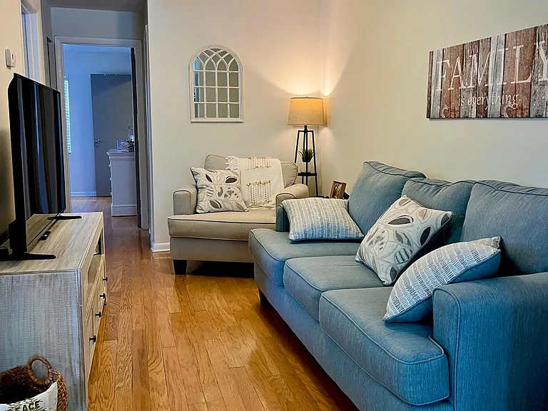 3405 W San Juan St — Photo 3