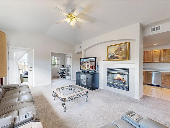 5th image of 1703 Whitehall Drive #3C