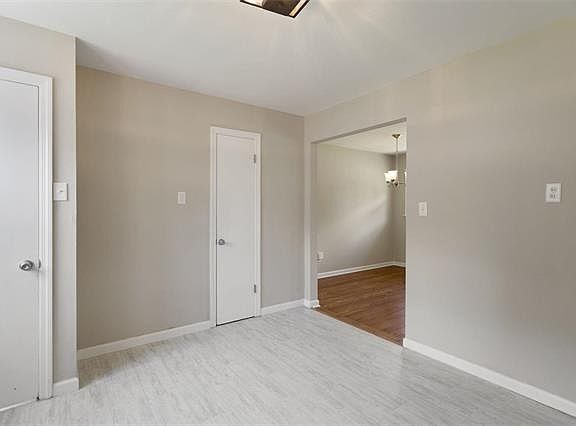 5th image of 800 Saint Patrice Ln
