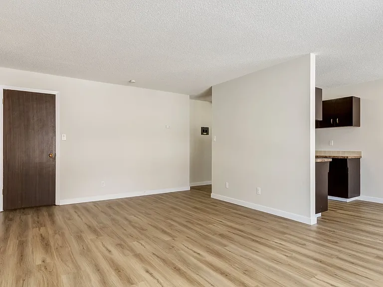 29 Grand Dr #2 — Photo 11