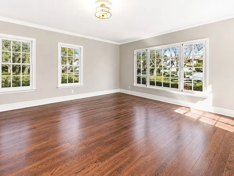 401 N McCadden Pl — Photo 10