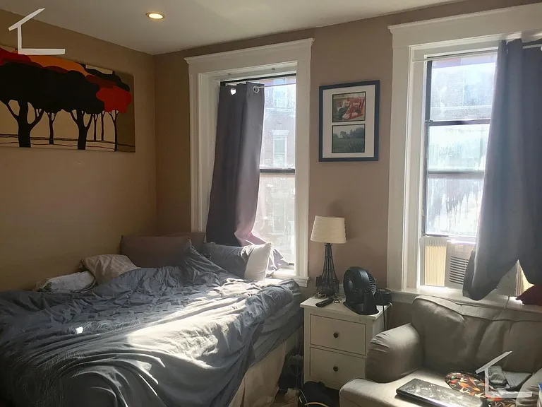 7 Lothian Rd #5 — Photo 6