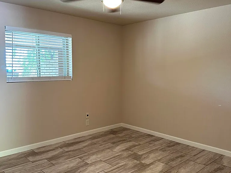6013 E Evergreen St — Photo 12
