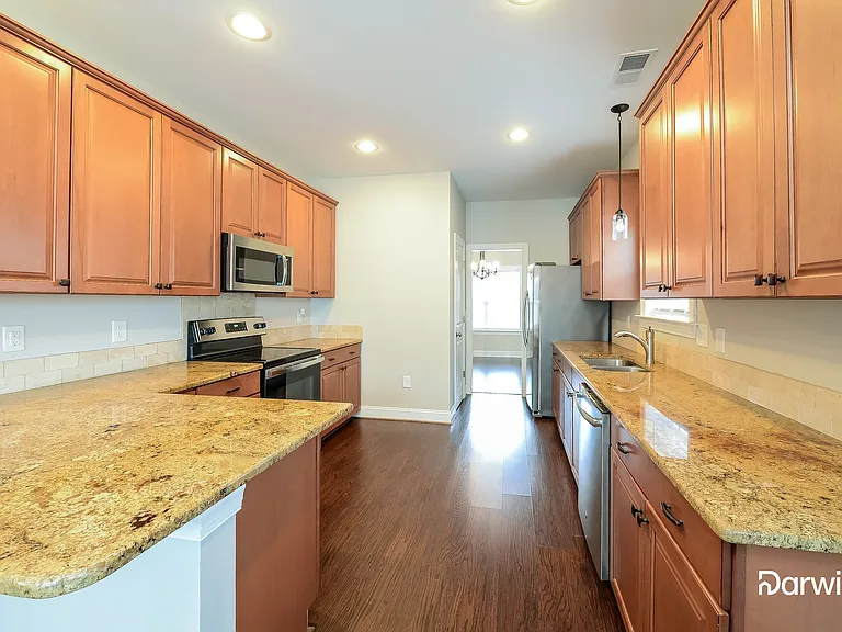 2875 Eland Dr — Photo 3