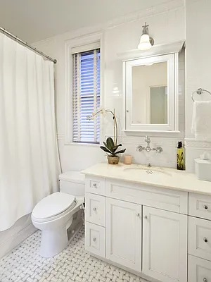 Sold by Sotheby's International Realty | media 12