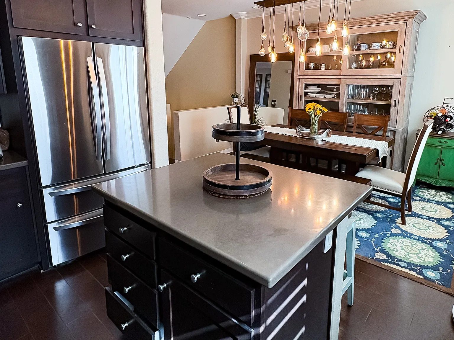 3 bed, 2.5 bath, 1389 sqft, $4,250 — Photo 4