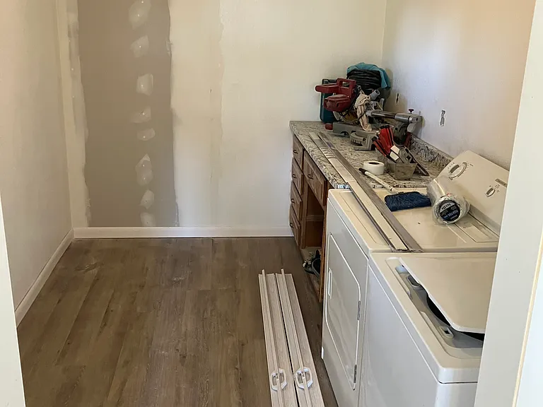 1502 S 27th St — Photo 13