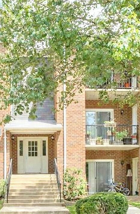 Condo - 2 Beds/2 Full Baths in Flower Hill