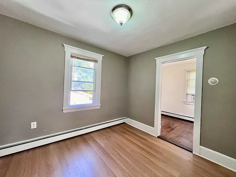 164 Delaware Ave #2 — Photo 4