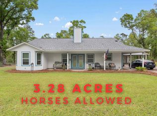 6050 Wild Rose Ln, Pensacola, FL 32526