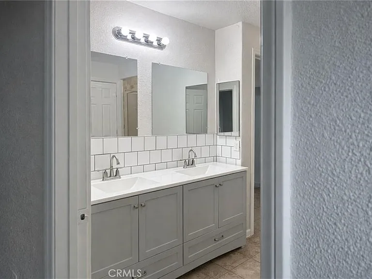 494 Alta Mesa Dr — Photo 5