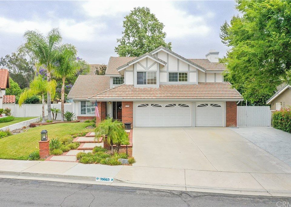 1st image of 39060 Cattail Dr