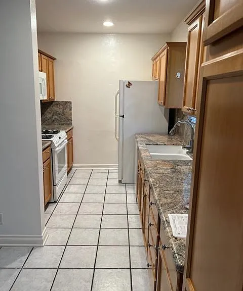 8556 Gregory Way #4 — Photo 12