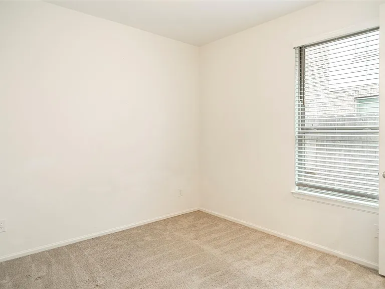 31410 Golden Cliffs Ln — Photo 19