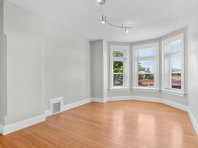 2952 Champa St — Photo 31