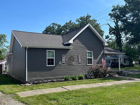 2nd image of 804 W Race St