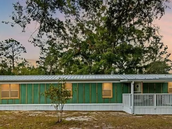 785 NE 829th St, Old Town, FL 32680