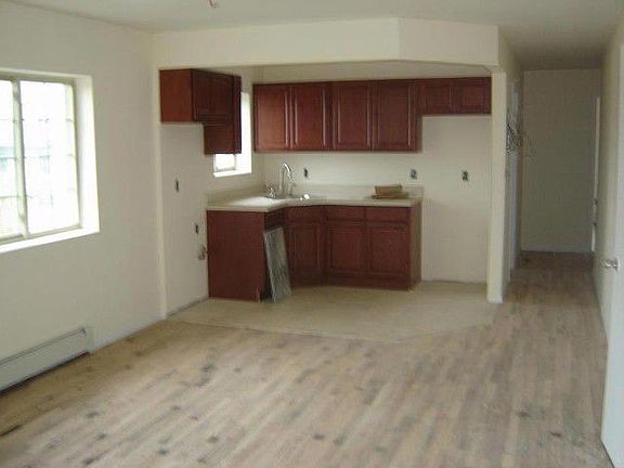 2nd image of 268 Davis Ave