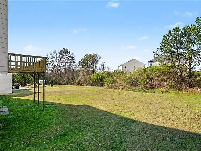 1496 Wilson Manor Cir — Photo 16