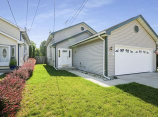 2037 Grove Ave, Racine, WI 53405