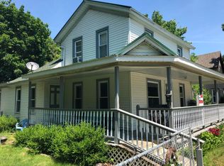 421 Divine Hwy, Portland, MI 48875