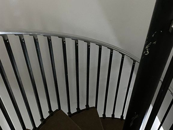 5th image of 212 E Franklin St APT 2