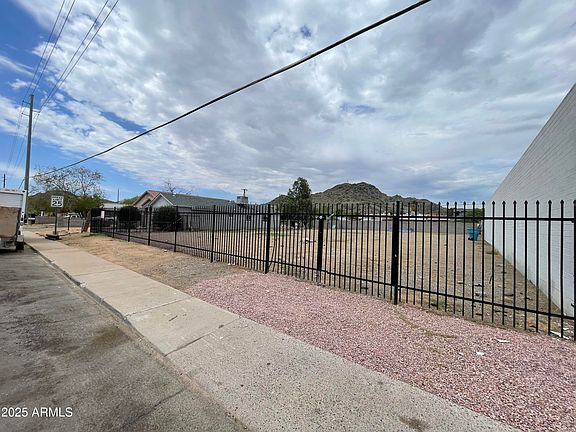 2nd image of 536 E VOGEL Avenue #-