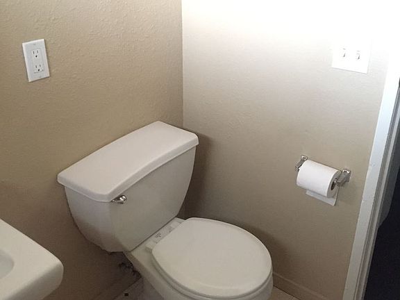 4th image of 1250 W Latham Ave APT 4