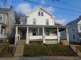 9 Woods Ln #11, Lewistown, PA 17044