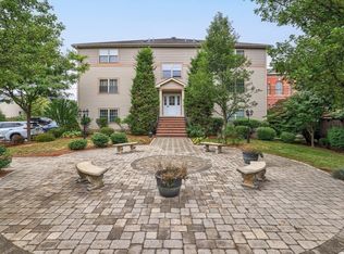 590 Boston St APT 301, Lynn, MA 01905