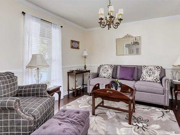 5th image of 2610 Galahad Dr SE