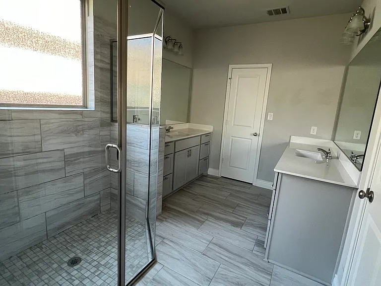 112 Freeman Loop — Photo 24