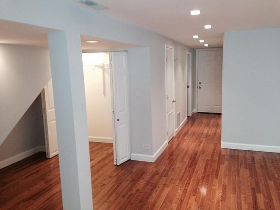 3rd image of 1514 N Wieland St APT 1F