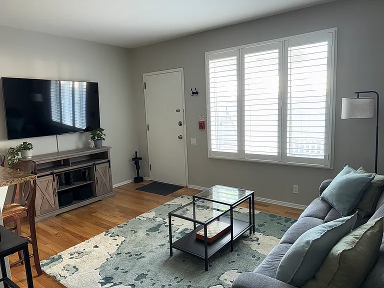 182 Gay St #202 — Photo 3