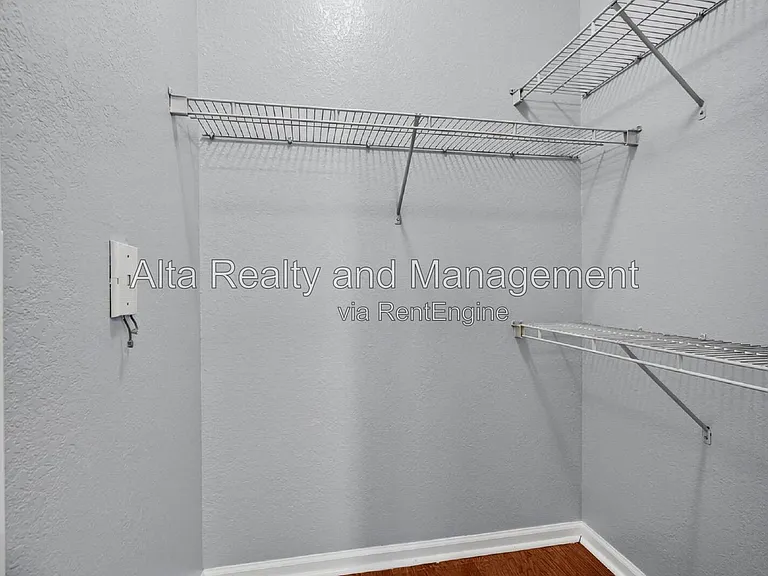 8290 Gate Pkwy #601 — Photo 22