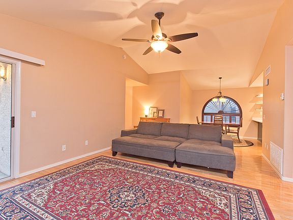 3rd image of 8009 W Paradise Dr