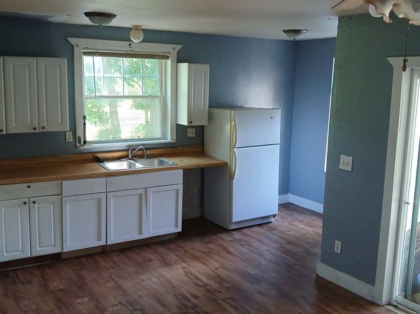 270 W 2nd St APT 1