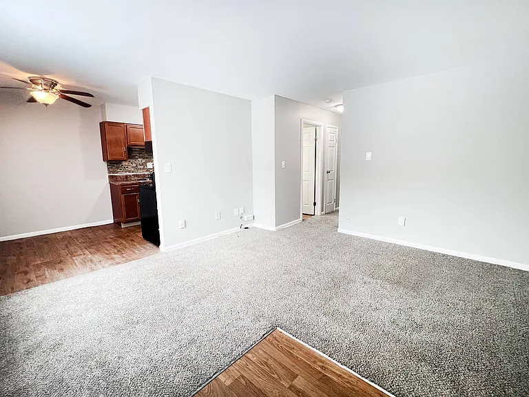 Sharondale Woods Apartments — Photo 80