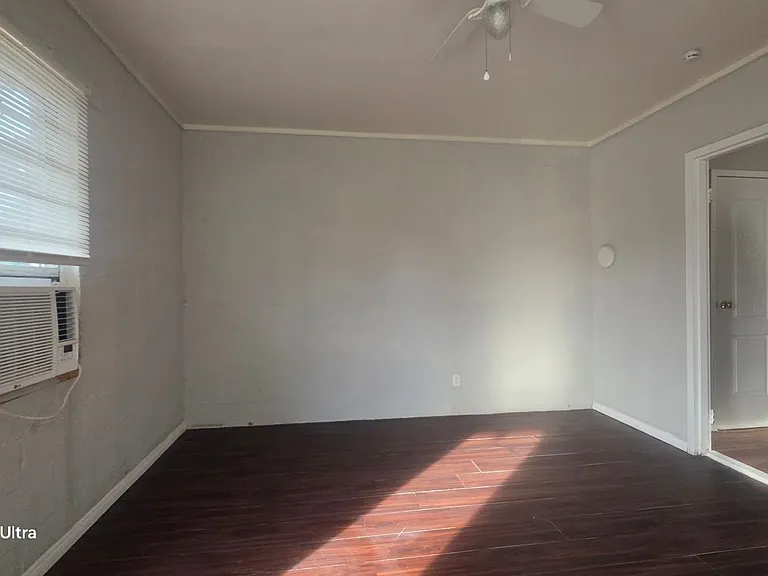 1104 S McKinley St — Photo 3
