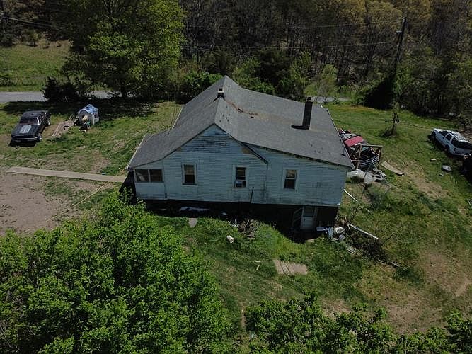 1st image of 774 Shafer Ln