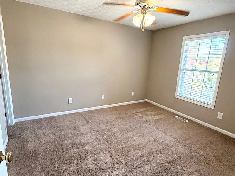 1477 N Donahue Dr #803 — Photo 7