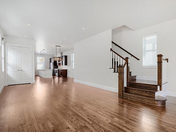 5th image of 3075 Arapahoe St
