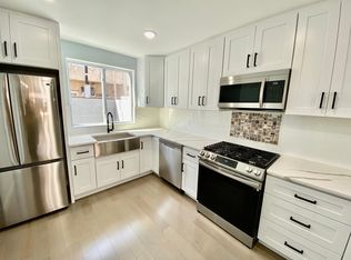 2422 S Warnock St, Philadelphia, PA 19148